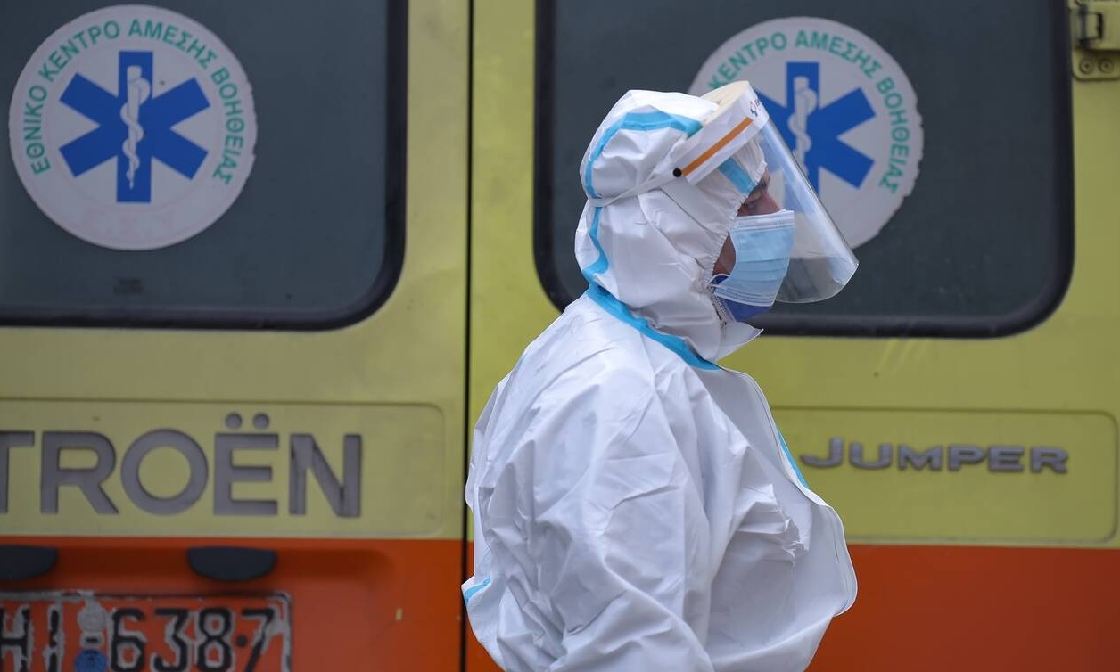 Κρούσματα σήμερα: 873 νέα ανακοίνωσε ο ΕΟΔΥ - 55 νεκροί σε 24 ώρες - 476 οι διασωληνωμένοι
