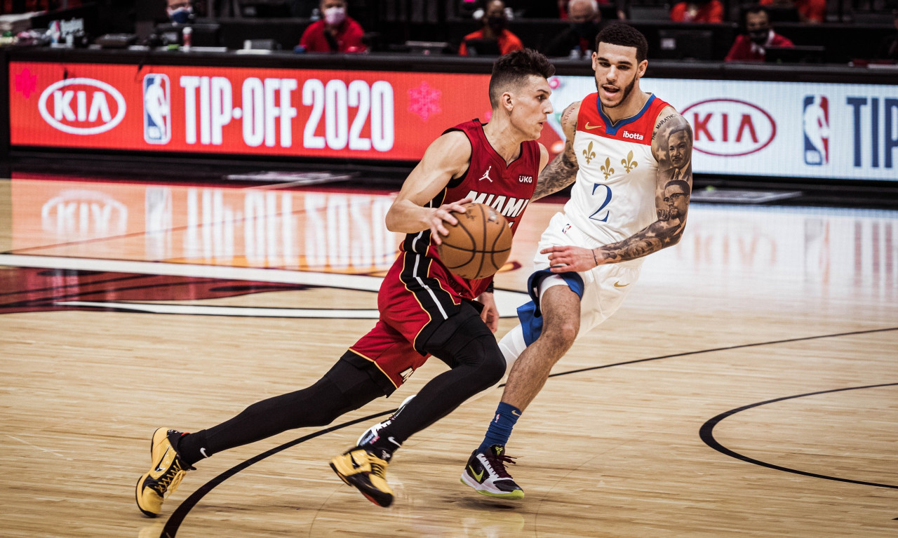 Μαϊάμι Χιτ-Νιου Όρλεανς Πέλικανς 111-98: «Καθάρισαν» με τρίποντα οι Χιτ (video+photos)