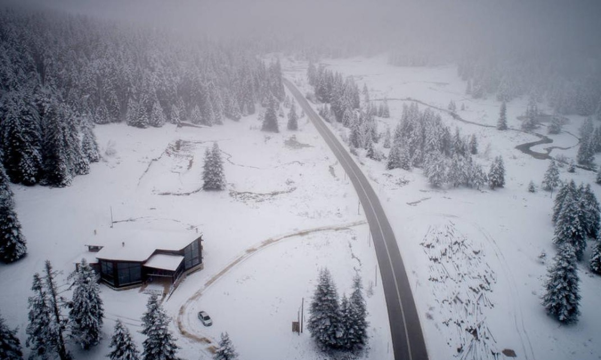 Καιρός - ΕΜΥ: Ραγδαία επιδείνωση και τριήμερη κακοκαιρία! Πού θα χιονίσει...