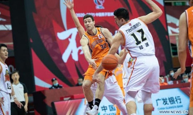 Άγγιξε το triple double o Φριντέτ, ασταμάτητος ο Ντένμον (video)