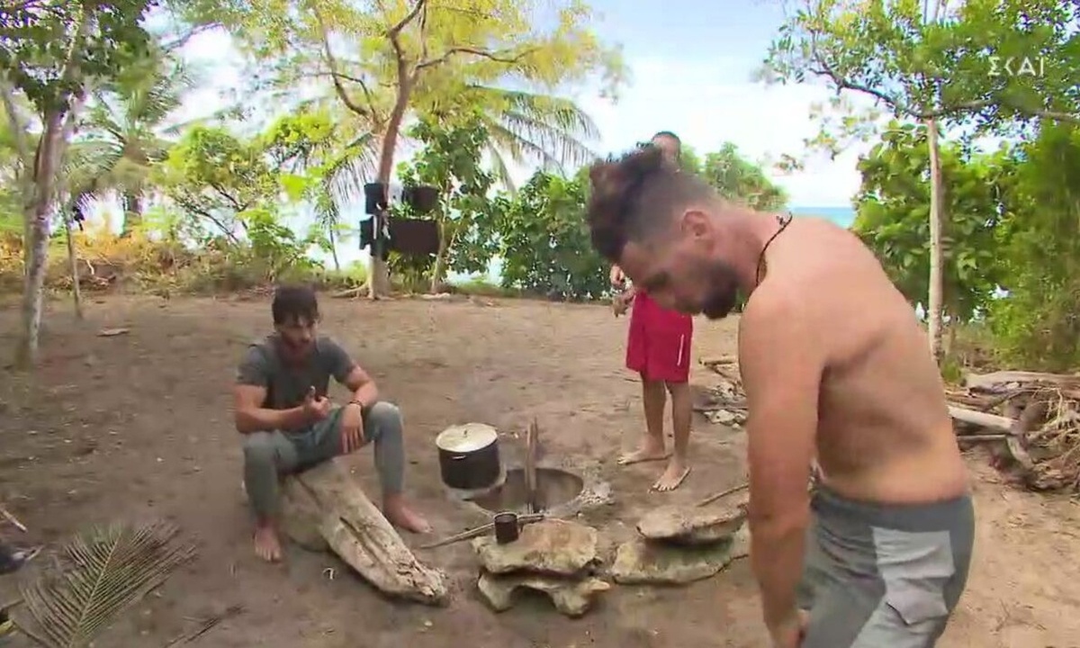 Survivor: Σκορπιός τσίμπησε τον Κώστα Παπαδόπουλο στα… απόκρυφα σημεία (vid)
