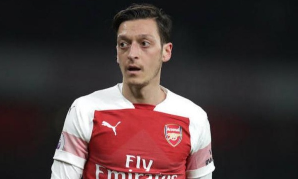 Τέλος του μήνα οι εξελίξεις για Οζίλ