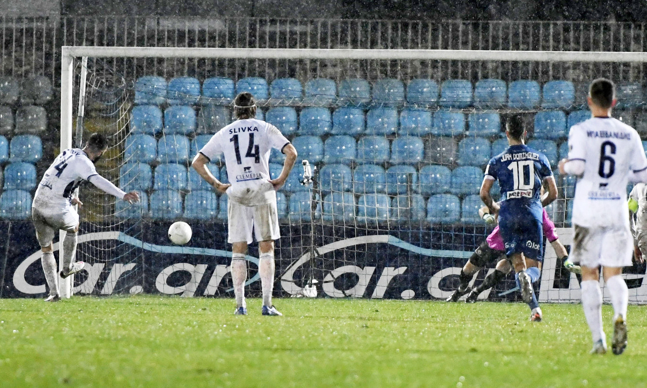ΠΑΣ Γιάννινα-Απόλλων Σμύρνης 1-3: «Χόρεψε» στη βροχή (videos+photos)