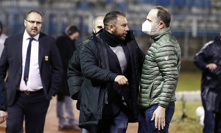 Λαμία-Άρης: Ένταση με Παπαϊωάννου και Μάντζιο στη φυσούνα