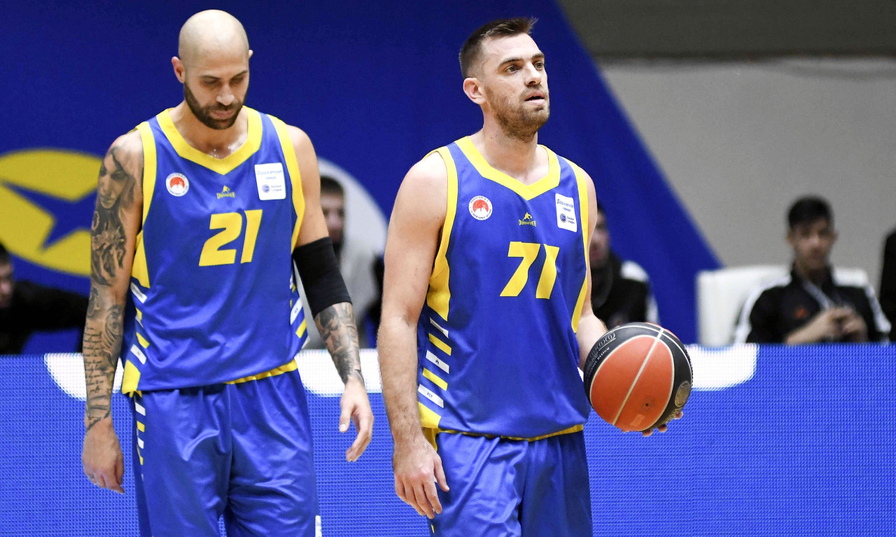 Περιστέρι: Ατομικό και πάλι ο Μάντζαρης