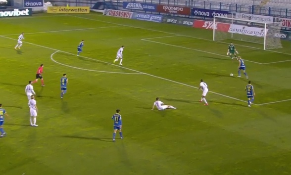 Απόλλων Σμύρνης-Αστέρας Τρίπολης: Απίστευτο λάθος και γκολ ο Μπαράλες (video)