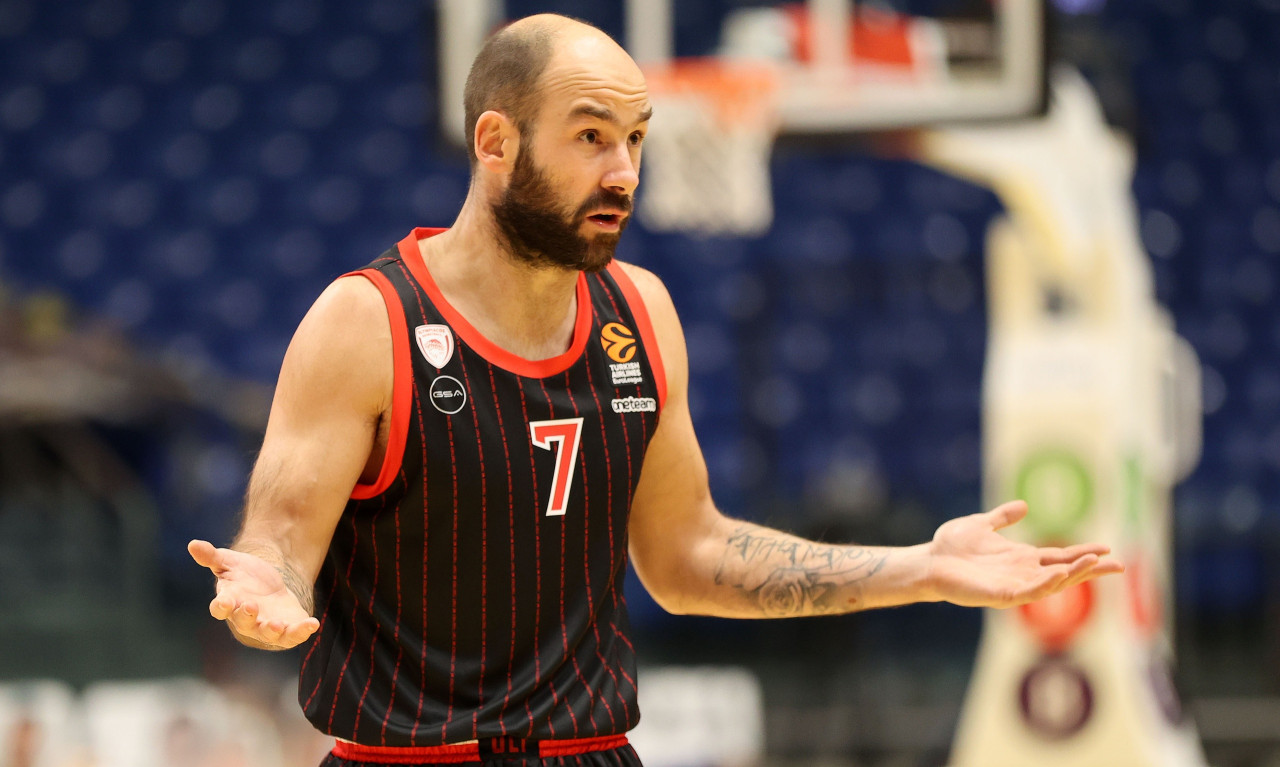 Ολυμπιακός: Αρνητικό ρεκόρ για τον Σπανούλη (video+photos)