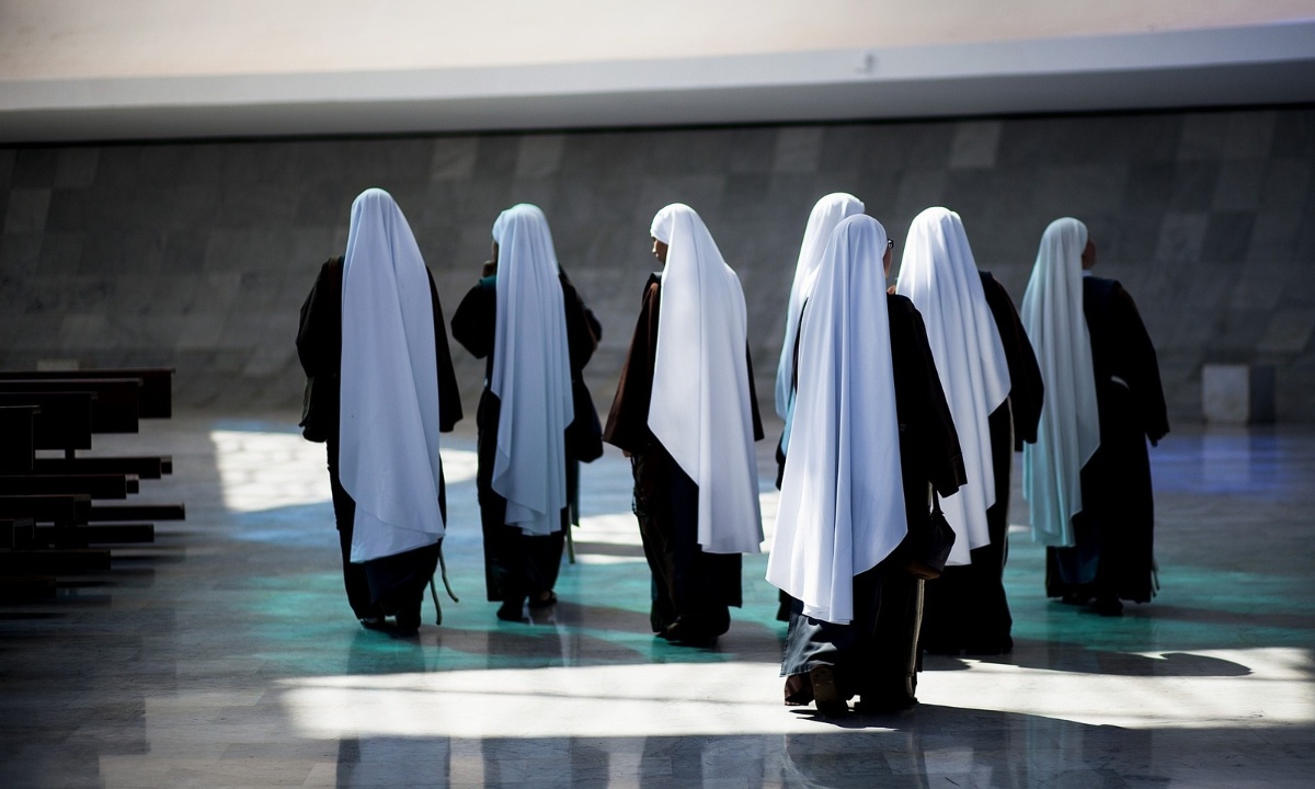 Οι καλόγριες που κάνουν... πανικό στο Tik Tok (video)