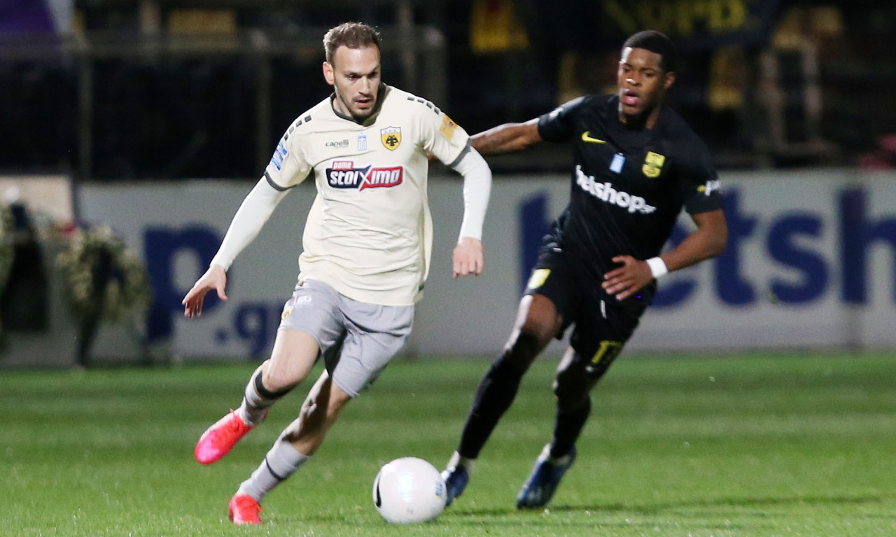 Μπακάκης: «Ο Χιμένεθ Έχει βγάλει το 100% από τους παίκτες»