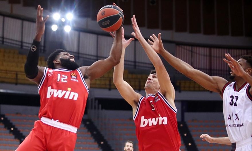 Ολυμπιακός: Εκτός ο Λαρεντζάκης