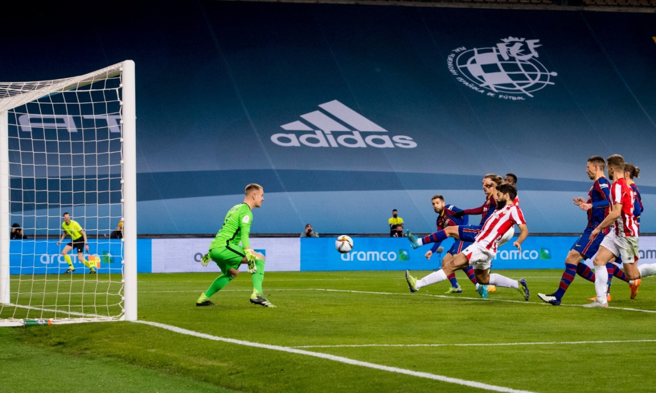 Σούπερ Καπ: Ο Βιγιαλίμπρε εκτέλεσε τη Μπαρτσελόνα κι έστειλε τον τελικό παράταση! (video+photos)