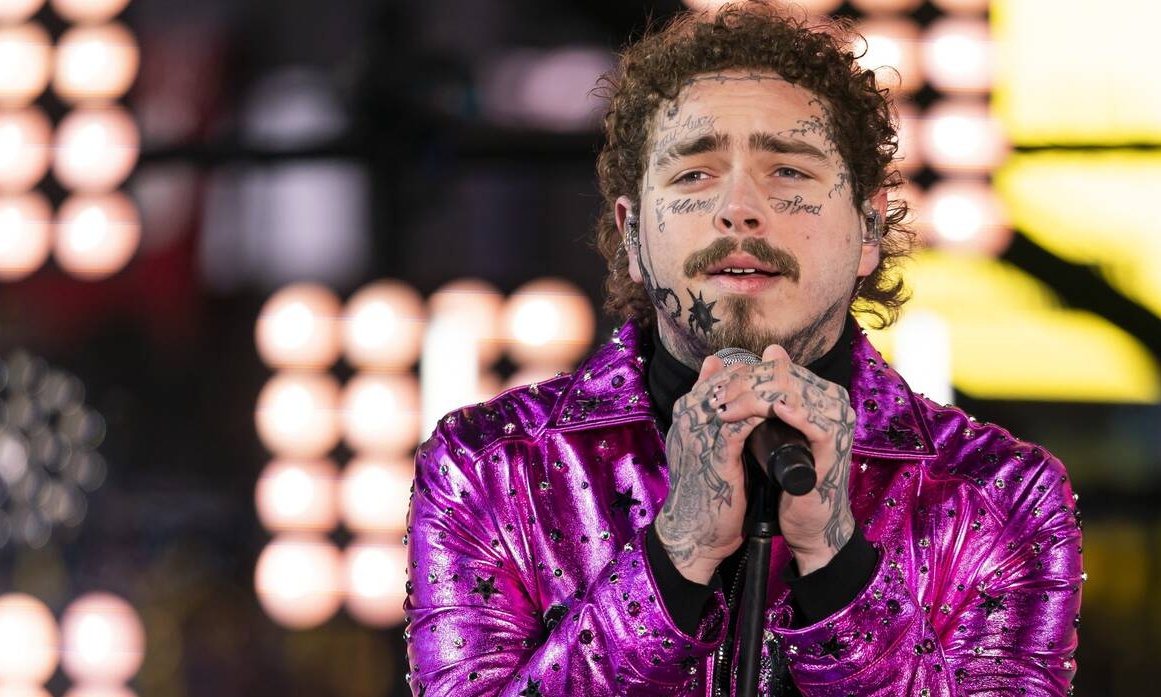 Post Malone: Η ιδιαίτερη δωρεά του ράπερ - 10.000 ζευγάρια Crocs για το ιατρικό προσωπικό στις ΗΠΑ