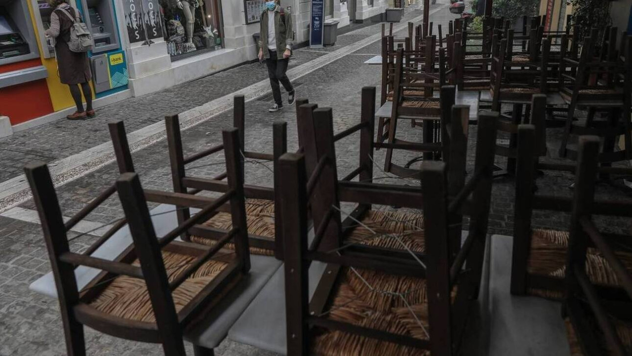 Οι κλάδοι εστίασης και παροχής καταλυμάτων απώλεσαν 3,2 δισ. ευρώ στο τρίτο τρίμηνο 2020