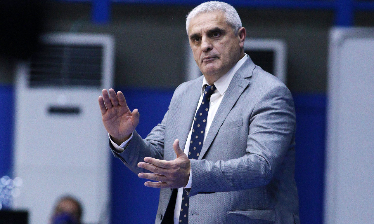 Πεδουλάκης: «Δεν ήμασταν συγκεντρωμένοι στο πρώτο ημίχρονο»