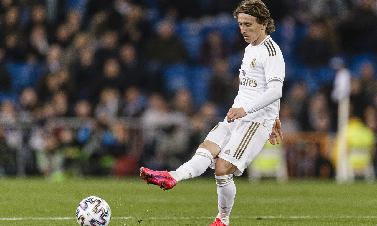 Ρεάλ Μαδρίτης: «Δένει» Μόντριτς