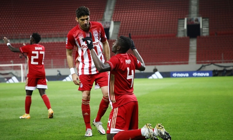 Ολυμπιακός-ΠΑΟΚ: Το έφαγε κάτω από τα... πόδια - Το γκολ του Καμαρά (video)