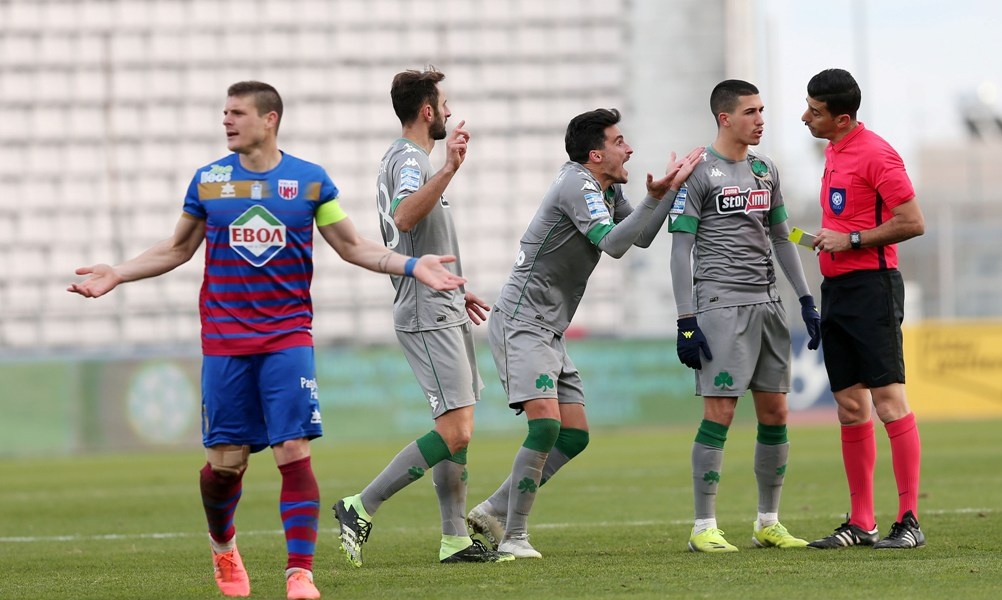 ΝΠΣ Βόλος-Παναθηναϊκός: Αποβολή για Χουάνκαρ, τρομερές διαμαρτυρίες από τους «πράσινους» (video)