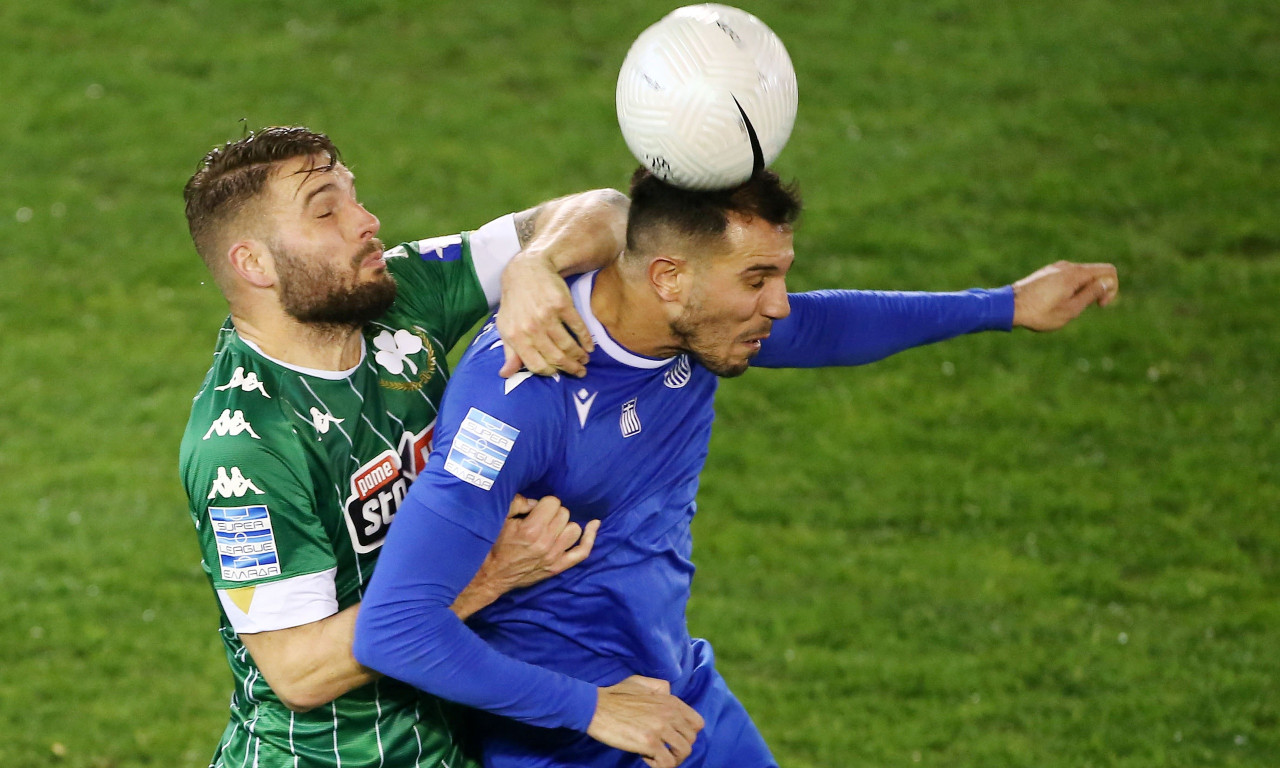 Βαρούχας: «Δεν δόθηκε πέναλτι στον Άρη, δεν υπάρχει χέρι του Σένκεφελντ» (audio)