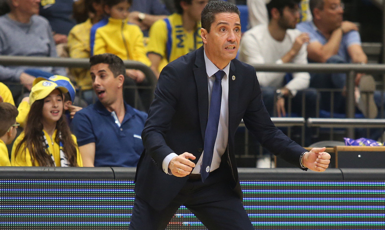 Μακάμπι: Ο Σφαιρόπουλος μίλησε για την αγάπη του κόσμου της Μακάμπι και τον Ολυμπιακό!