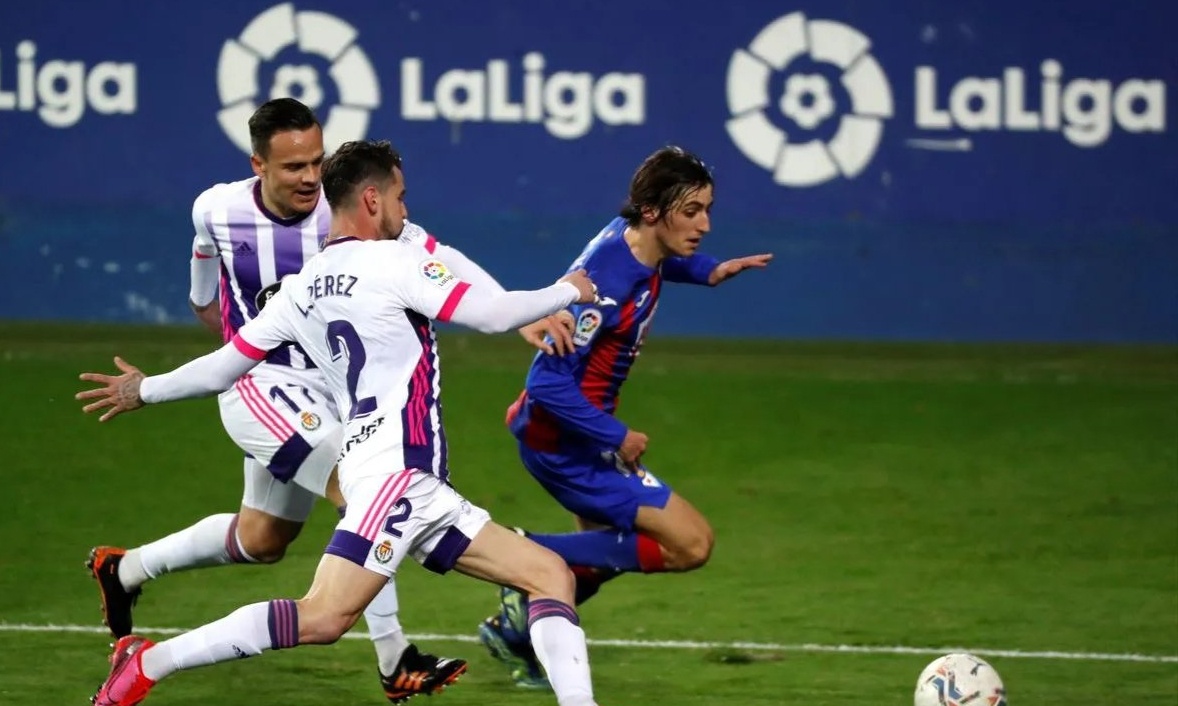 La Liga: Χέρι-χέρι στο… χείλος του γκρεμού! (Video+Photos)
