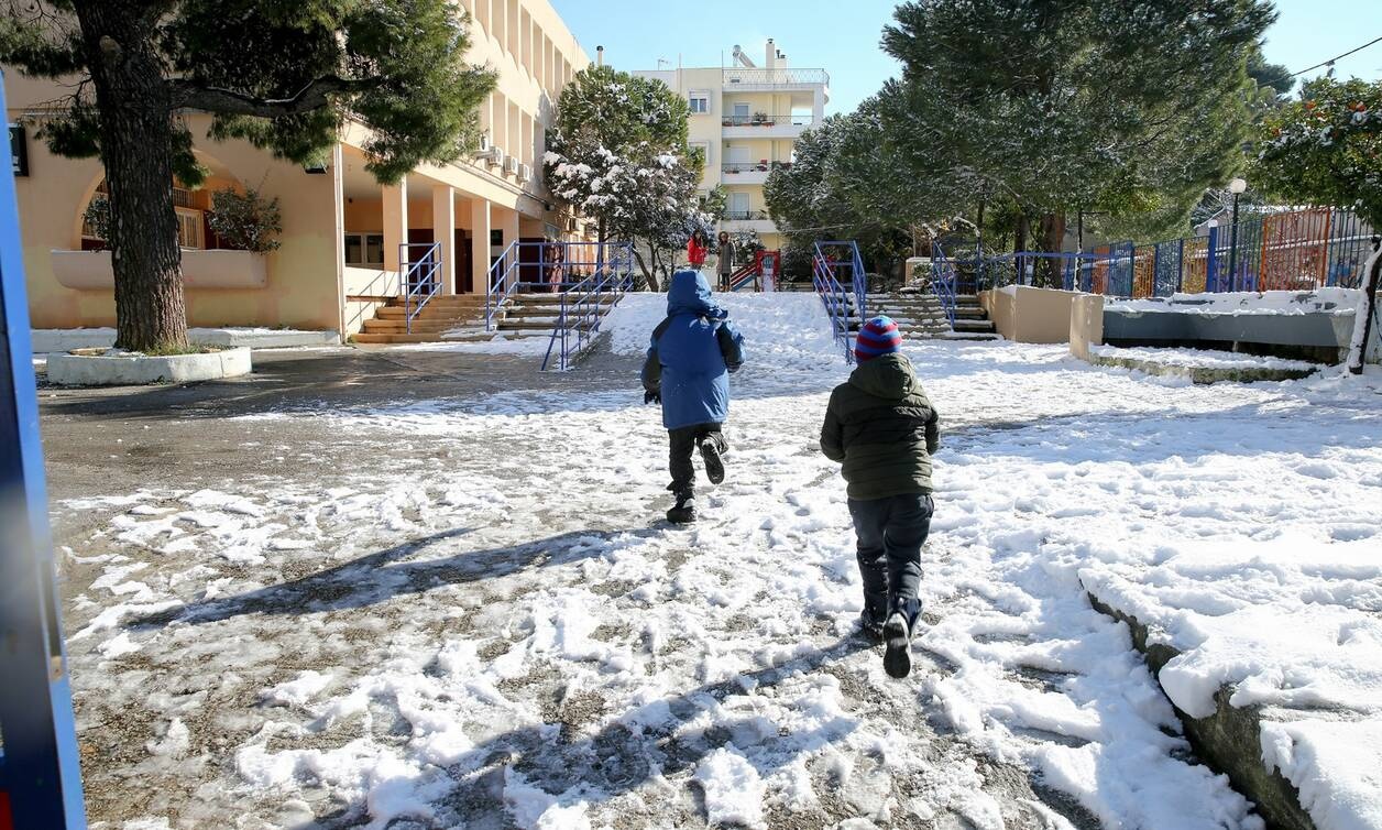 Κακοκαιρία - Κλειστά σχολεία: Πού κλείνουν τη Δευτέρα σχολεία και σχολικές μονάδες Ειδικής Αγωγής