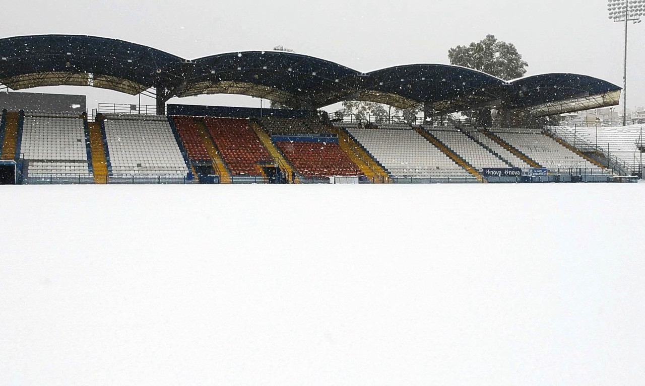 Η «Μήδεια» μπλόκαρε το Απόλλων Σμύρνης-Λαμία  - Οριστική η αναβολή