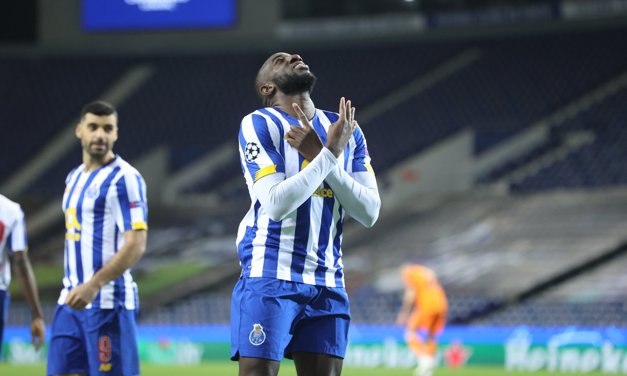 Πόρτο-Γιουβέντους: Νέο γκολ από τα... αποδυτήρια και 2-0 ο Μαρεγκά! (video)