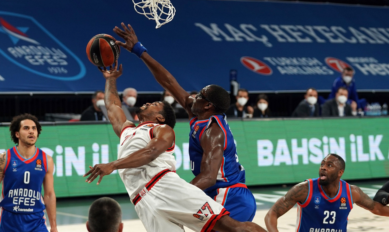 Αναντολού Εφές-Ολυμπιακός 76-53: Κατάρρευση…