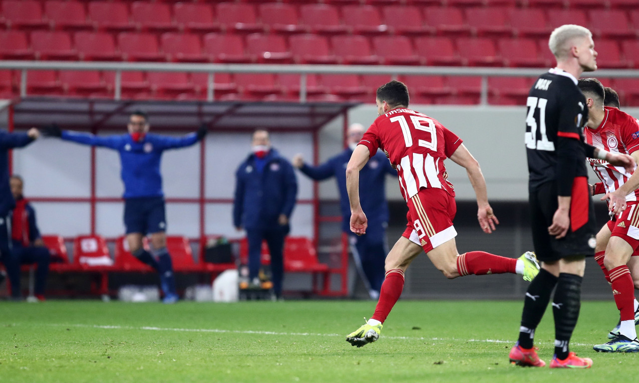 Ολυμπιακός-Αϊντχόφεν: Το γκολ του Μασούρα που δίνει... αέρα πρόκρισης! (video)