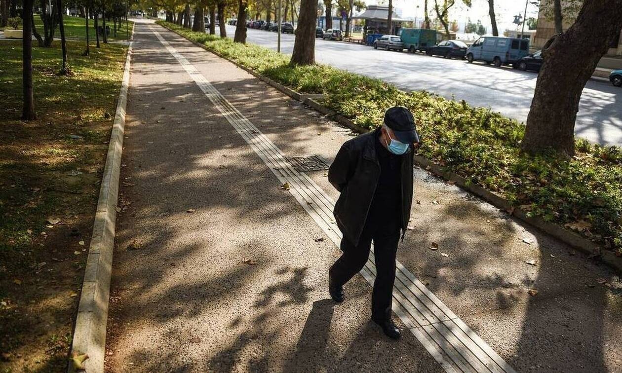 Κρούσματα σήμερα: Στο «κόκκινο» η Αττική με 680 νέα - Ο «χάρτης» της πανδημίας
