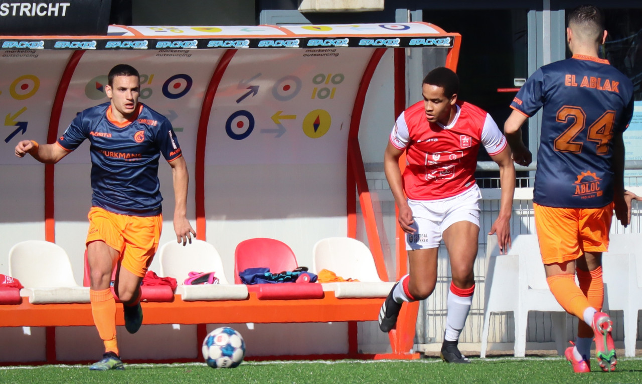 Εξαιρετικός στο ντεμπούτο του ο Εμμανουηλίδης: Δυο γκολ και δυο ασίστ (photos)