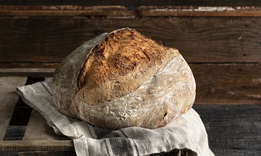Άκης Πετρετζίκης: Χωριάτικο ψωμί