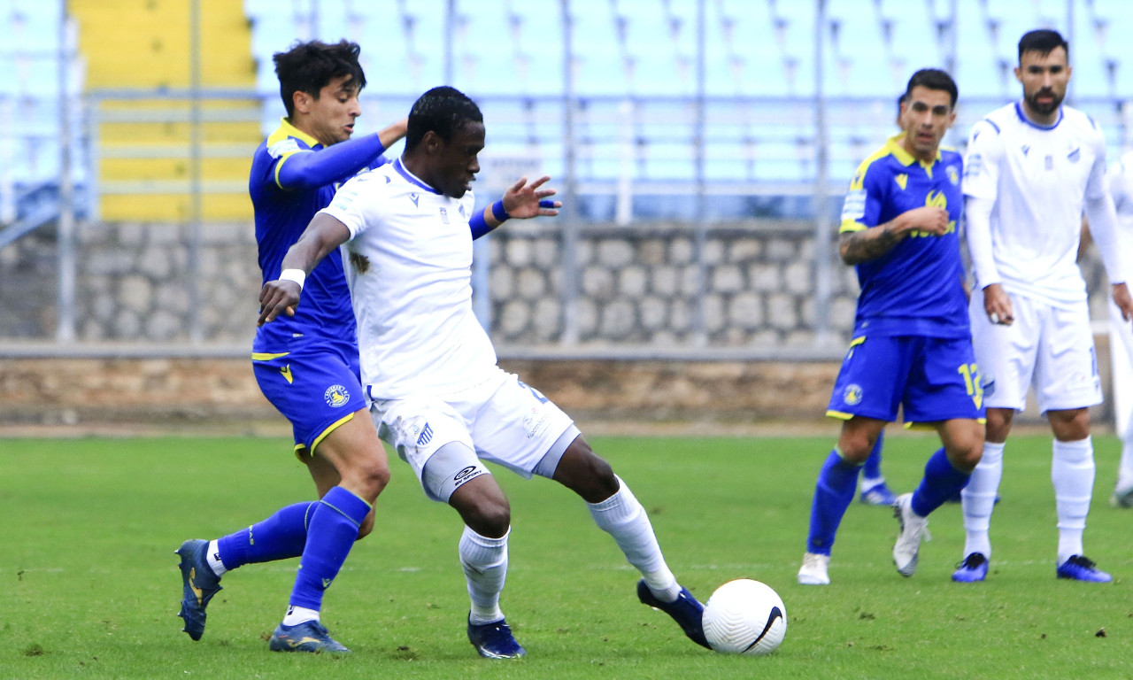 Λαμία: Διαζύγιο με Μπαχανάκ