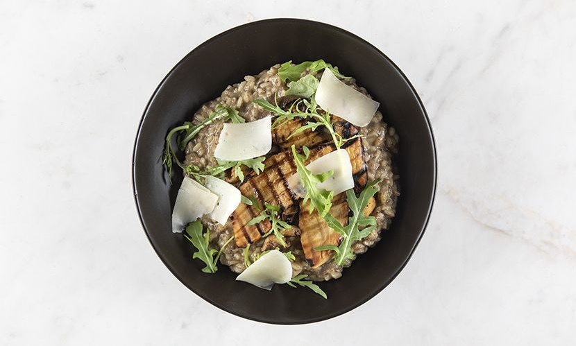 Άκης Πετρετζίκης: Ριζότο με μανιτάρια