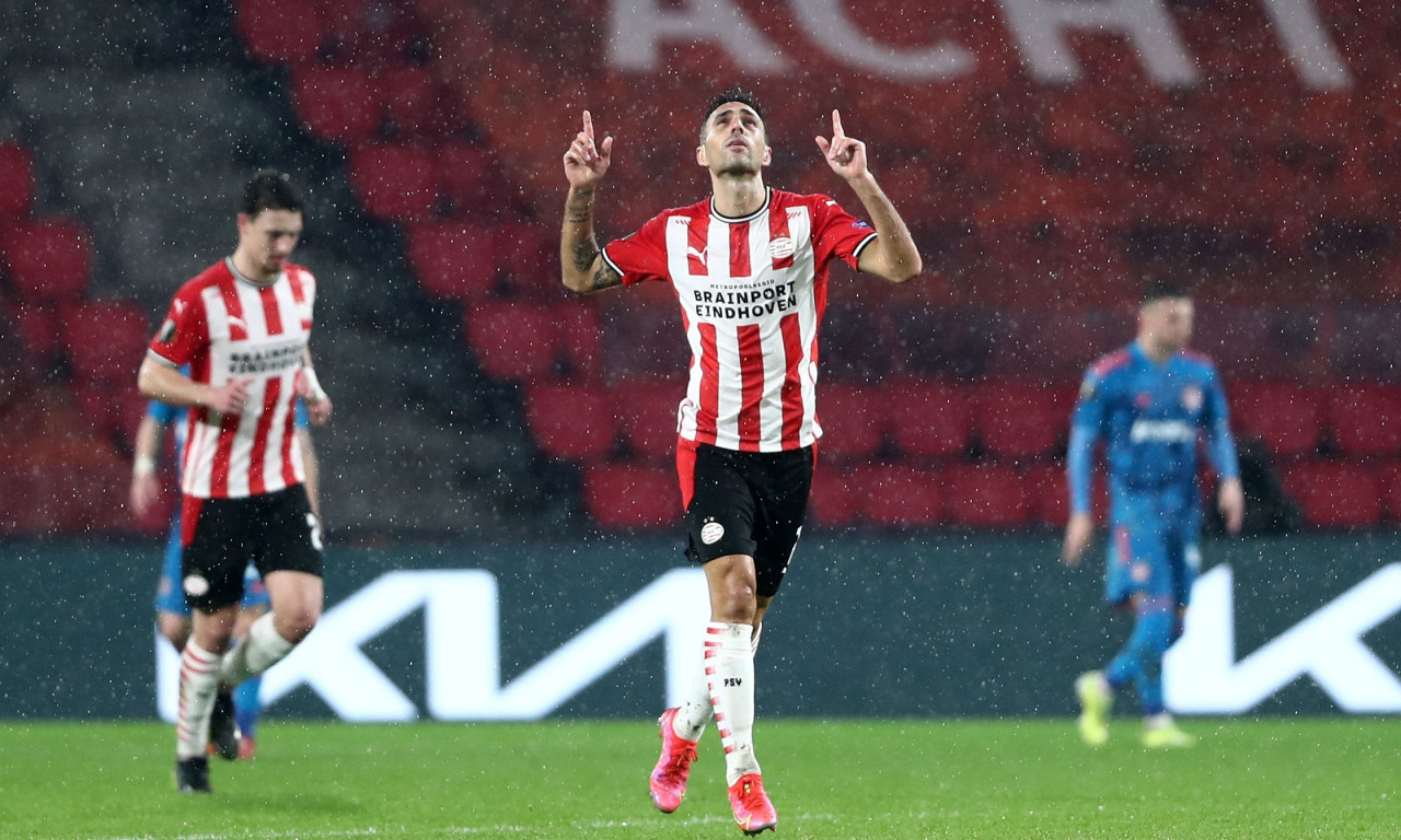 Αϊντχόφεν-Ολυμπιακός: Χάνει 2-0 στο ημίχρονο, μαζί και την πρόκριση (videos)