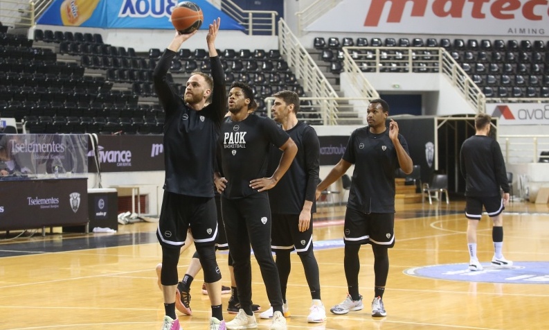 ΠΑΟΚ: Μέσα και ο Κακλαμανάκης