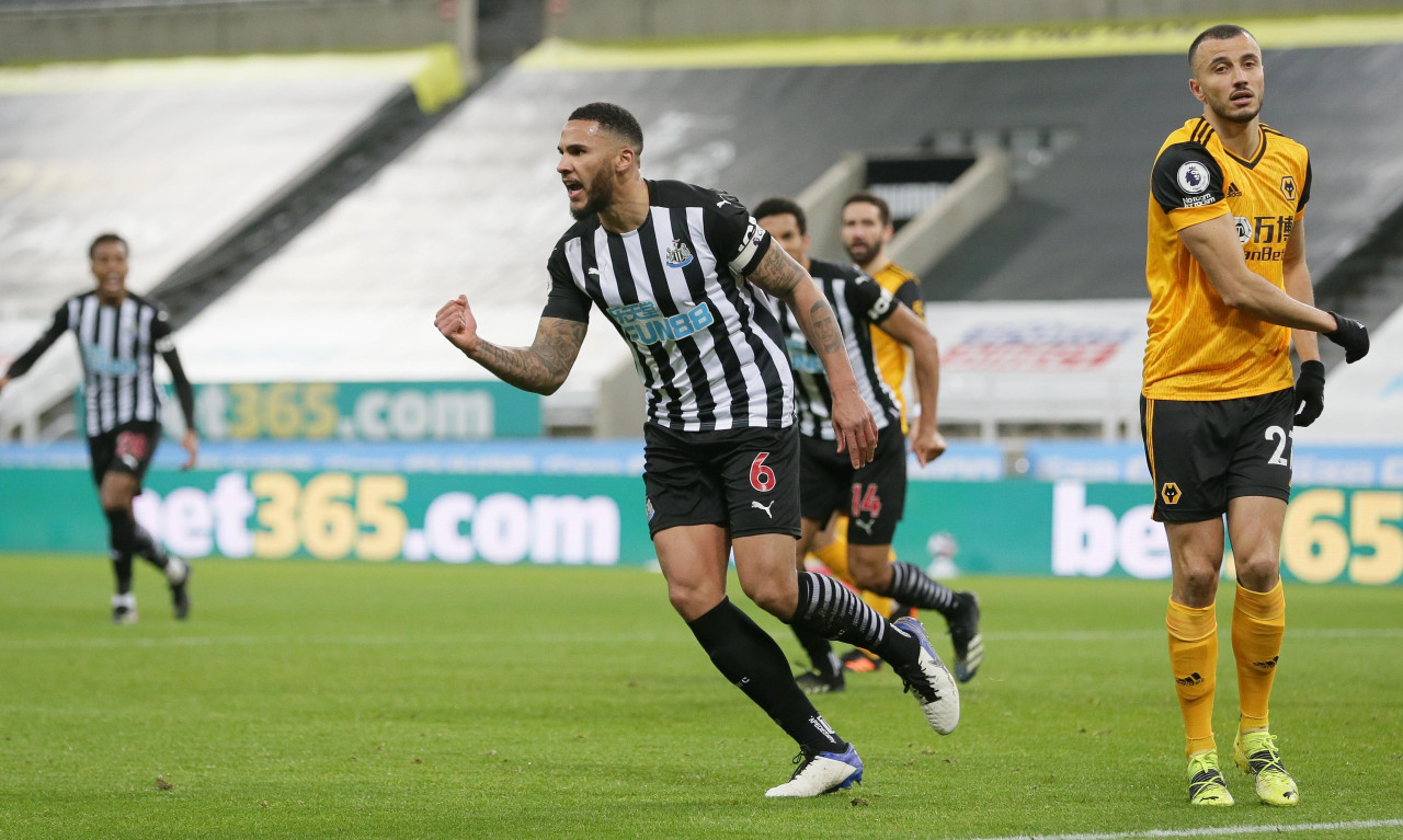 Premier League: Ανασαίνει η Νιούκαστλ