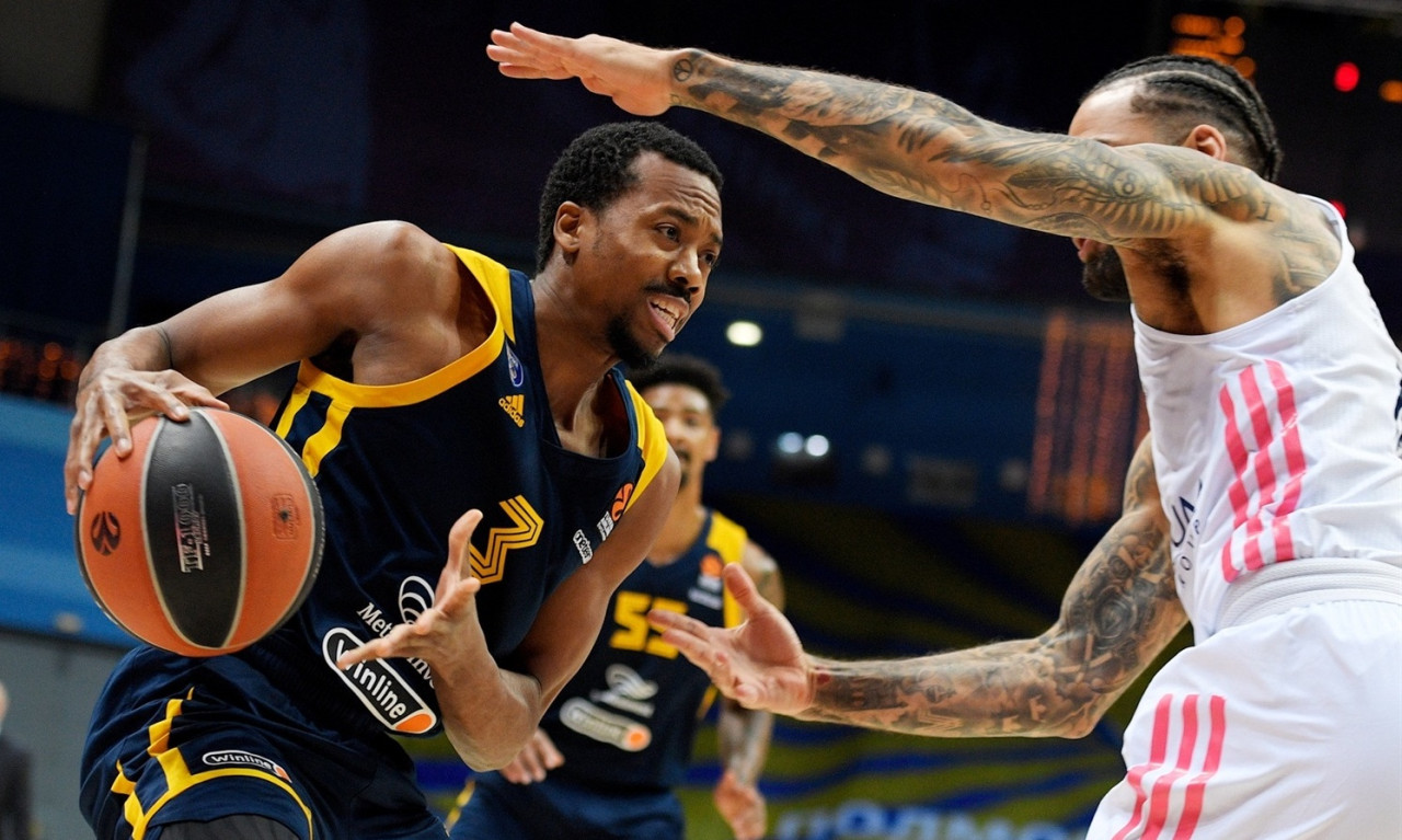 Χίμκι - Ρεάλ Μαδρίτης 78-77: Χαμογέλασαν μετά από 17 σερί ήττες!