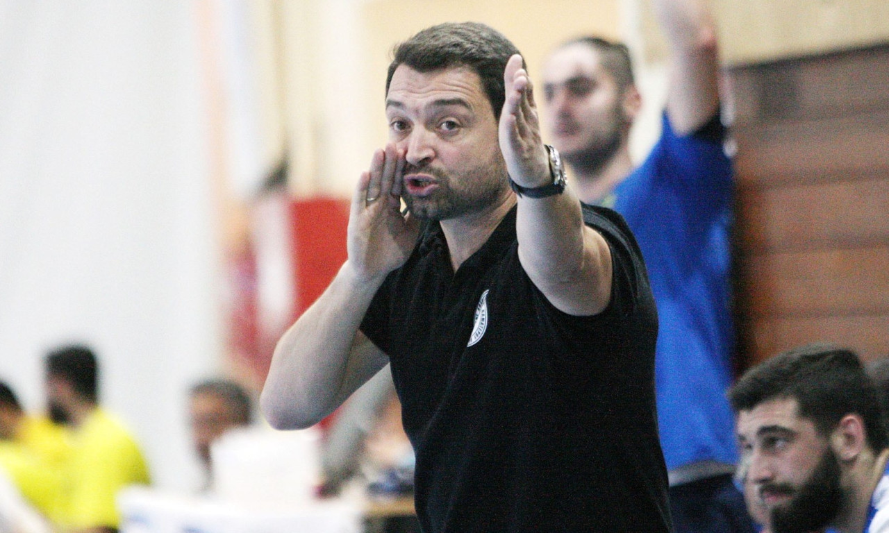 Μεσσήνης: «Είμαι ενθουσιασμένος από την όρεξη που έχουν δείξει οι αθλήτριες»