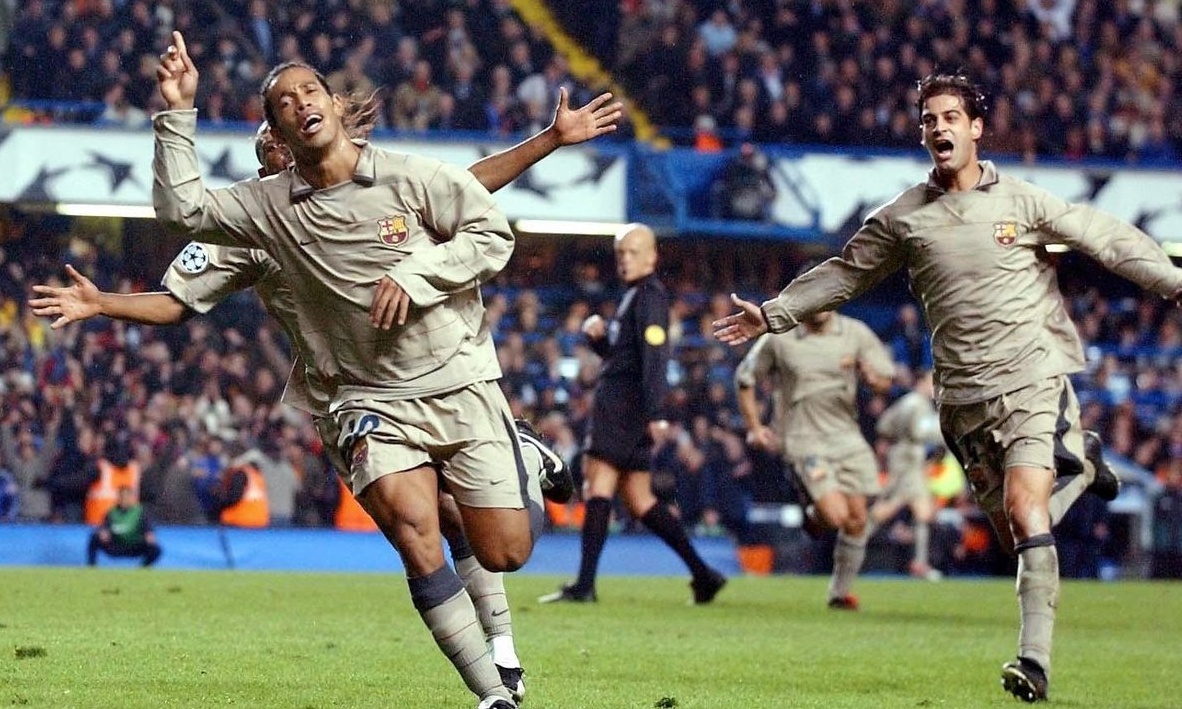 Η γκολάρα που παρέλυσε τον πλανήτη - Όταν ο Ροναλντίνιο έσβησε το τσιγάρο (video+photos)