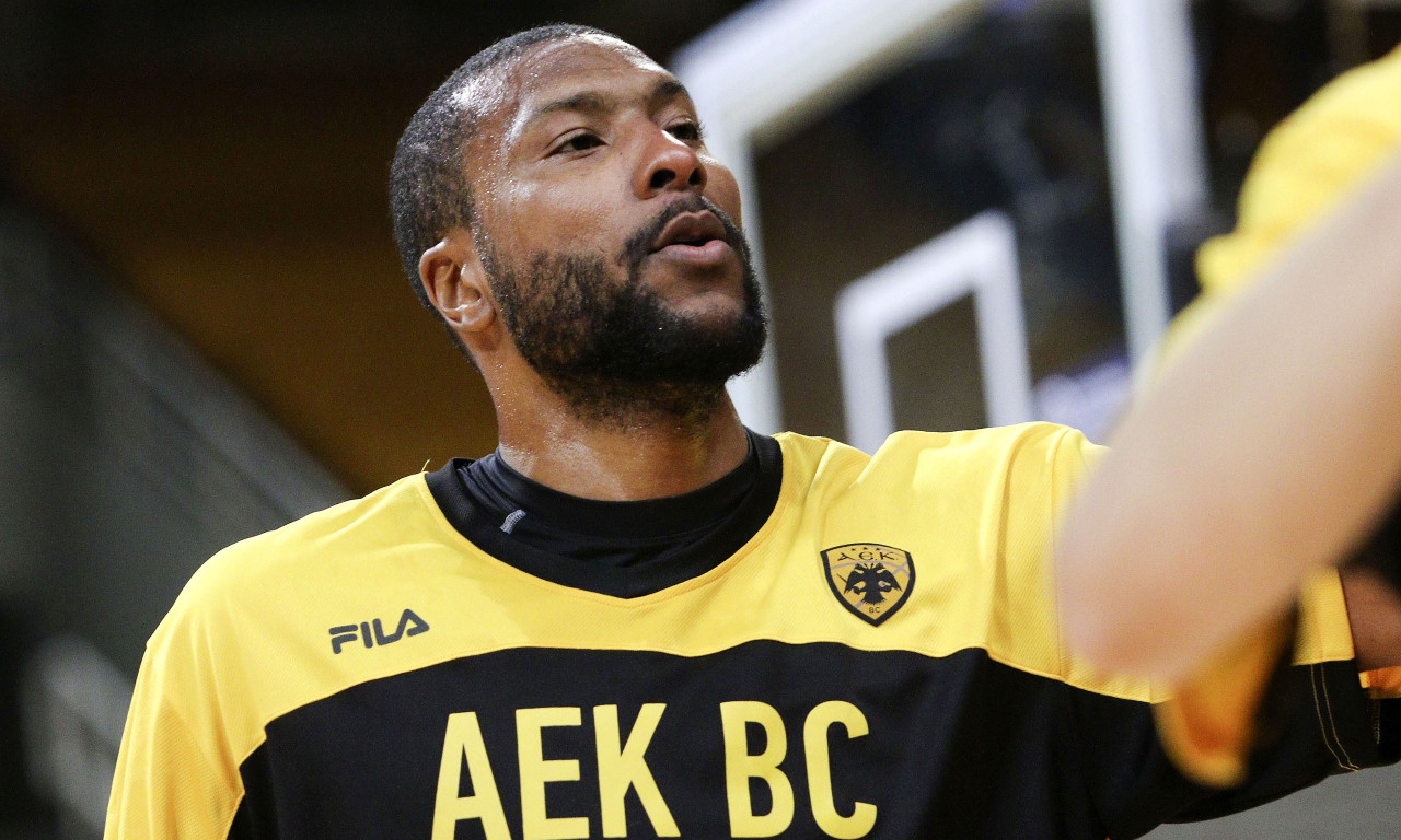 ΠΑΟΚ - ΑΕΚ: «Συναγερμός» με Σλότερ - Αποχώρησε υποβασταζόμενος (video+photos)