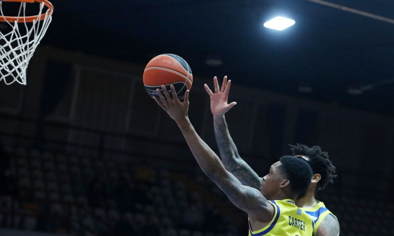 Λαύριο: Το βλέμμα σε Κάρτερ-Ντέιβις