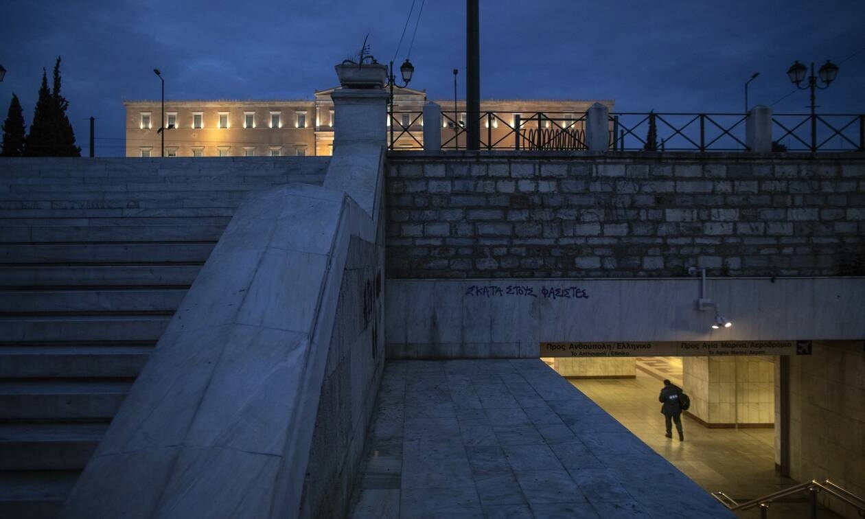 Lockdown: «Κλείδωσε» η απαγόρευση κυκλοφορίας στις 9 το βράδυ τα Σαββατοκύριακα