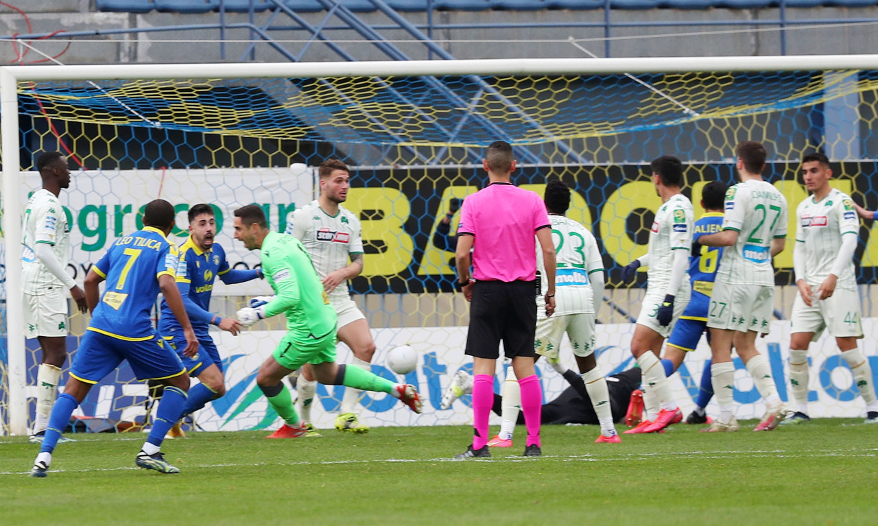 Super League: Όλα τα γκολ της πρώτης αγωνιστικής στα play offs (video)