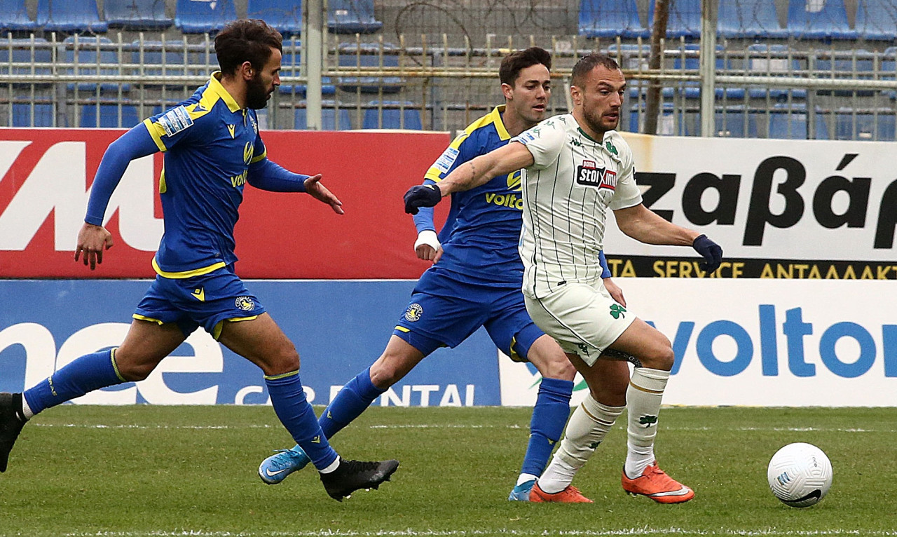 Μολό: «Αν κατεβάσουμε το κεφάλι δε μας αξίζει η φανέλα»!