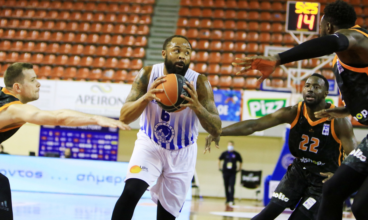 Λάρισα: Έξι εβδομάδες εκτός ο Σμιθ!