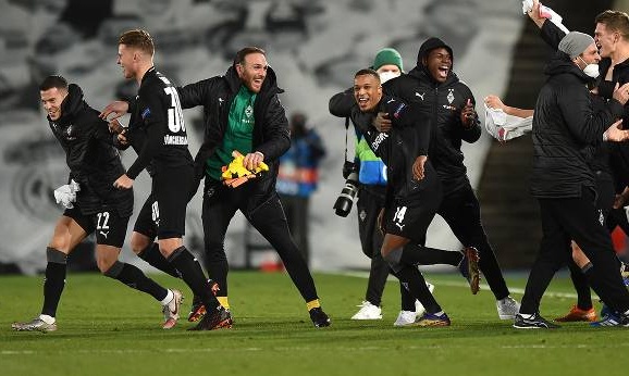 Γερμανία: Έκπληξη από Γκλάντμπαχ - Θρύλος του ποδοσφαίρου ο νέος προπονητής (photos)