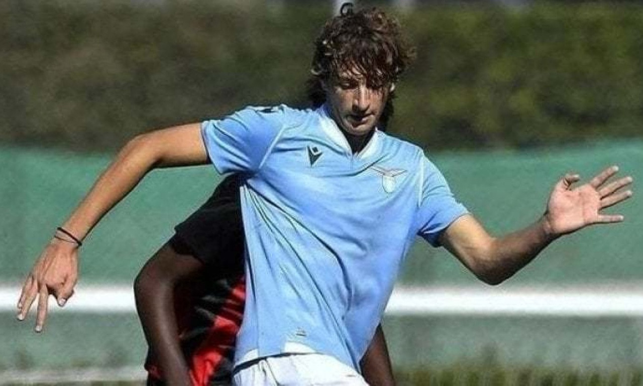 Λάτσιο: Έκανε επαγγελματία τον δισέγγονο του Μουσολίνι! (Photos)