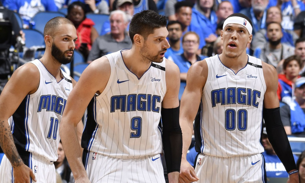 NBA: Ριζικές αλλαγές από τους Μάτζικ - Έδωσαν Βούτσεβιτς, Φουρνιέ και Γκόρντον  (photos)