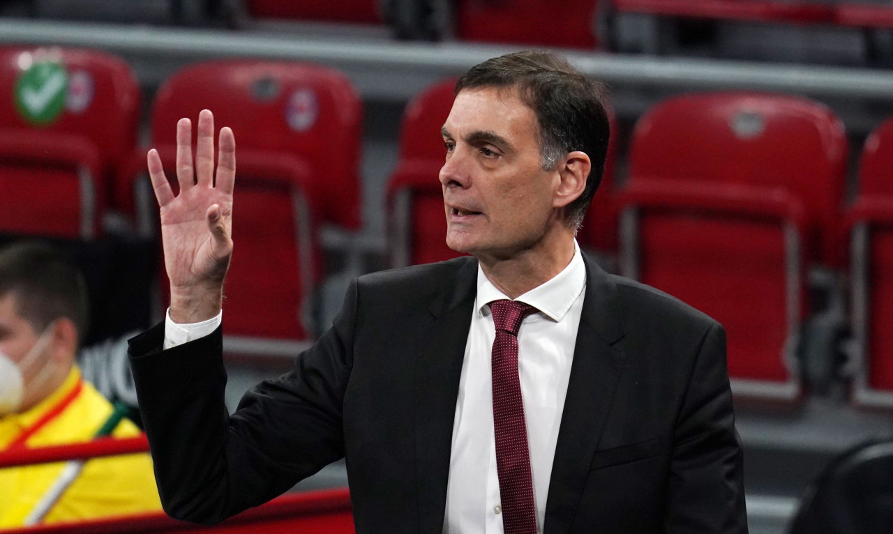 Ολυμπιακός: Ο Μπαρτζώκας μίλησε για τις μαθηματικές ελπίδες